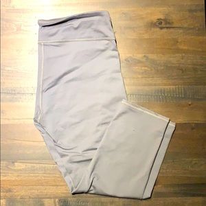 Fabletics cropped leggings